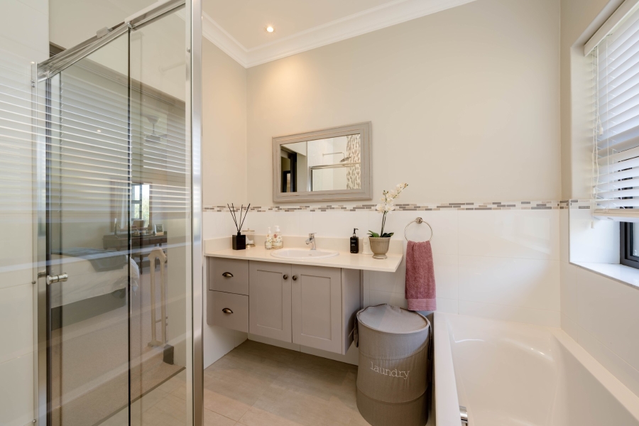 4 Bedroom Property for Sale in The Hill Western Cape